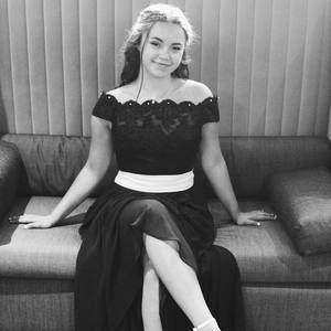 Meet your Posher, Jasmine